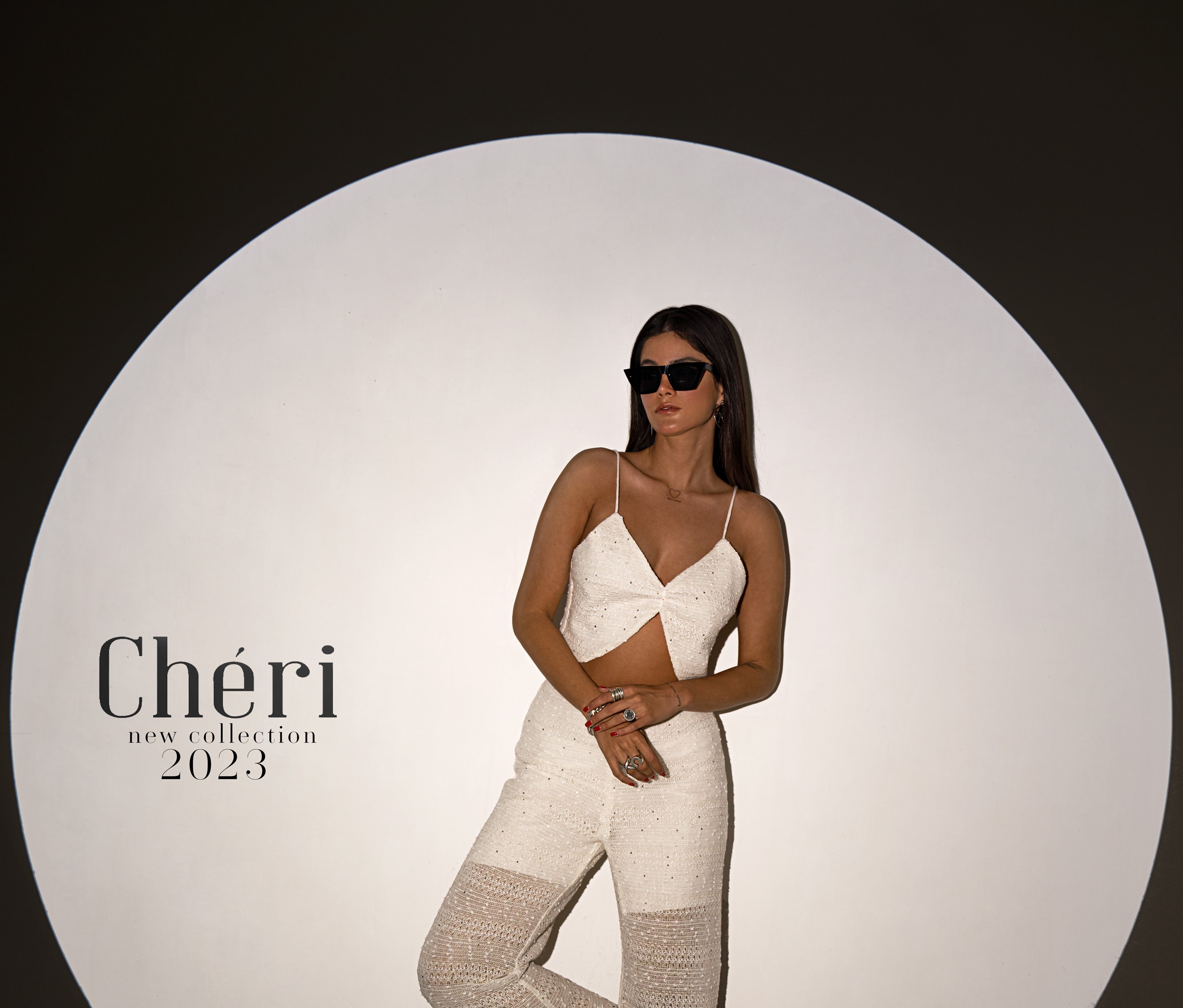 با ما شیک باشید